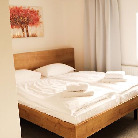 Golden Golem Hotel & Spa Praag Buitenkant foto