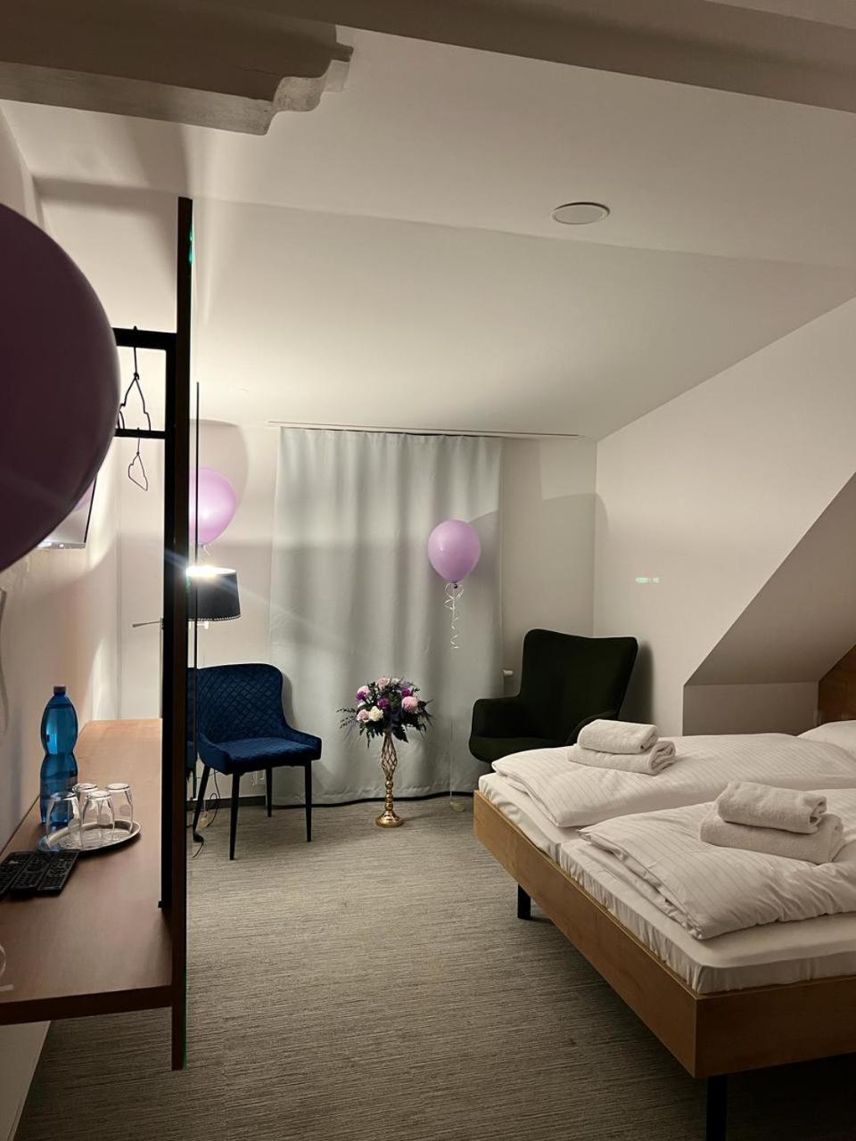 Golden Golem Hotel & Spa Praag Buitenkant foto